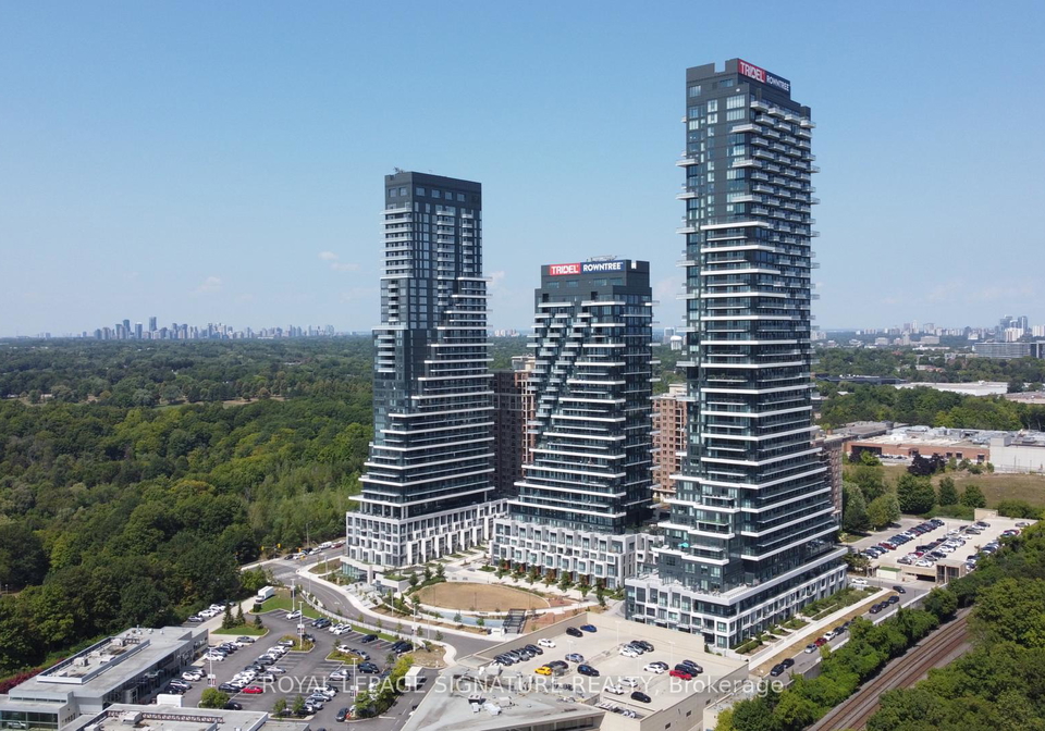 30-inn-on-the-park-drive-toronto-north-york-ontario-c13627220
