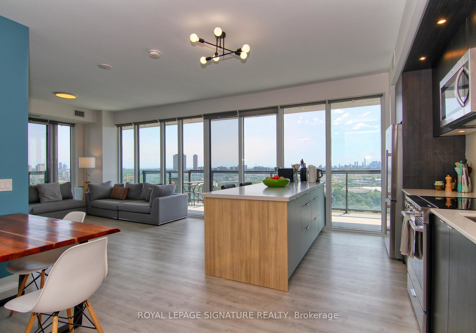 30-inn-on-the-park-drive-toronto-north-york-ontario-c13627220