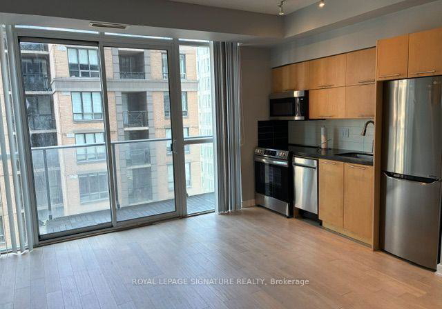 126-simcoe-street-toronto-toronto-ontario-c13627414
