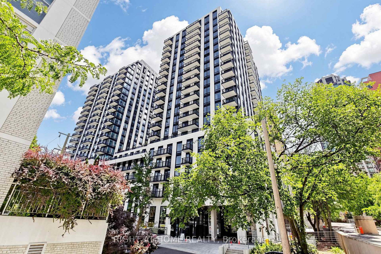 91-montclair-avenue-toronto-toronto-ontario-c13627444