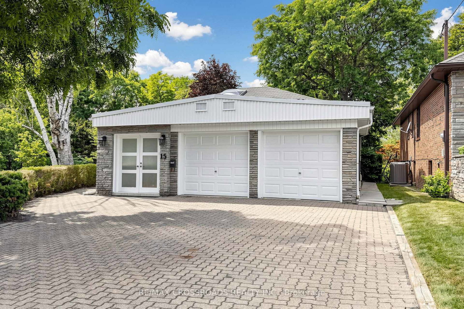 15-alamosa-drive-toronto-north-york-ontario-c13627490