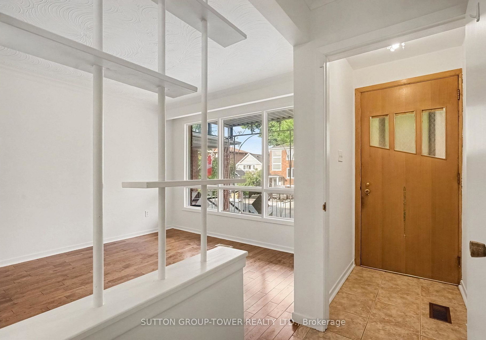 164-robina-avenue-w-toronto-toronto-ontario-c13627552