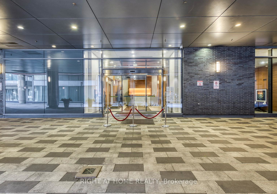 295-adelaide-street-w-toronto-toronto-ontario-c13627632