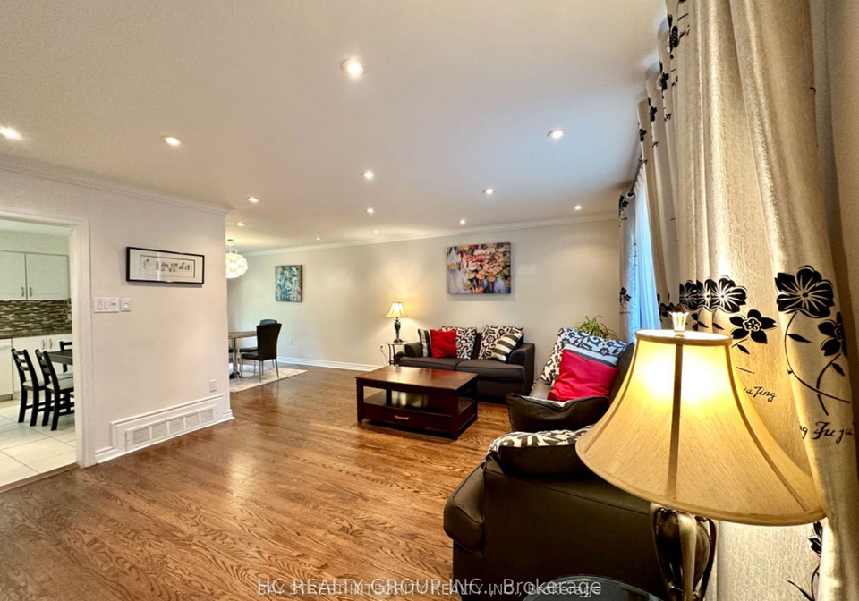35-lailey-crescent-toronto-north-york-ontario-c13627920