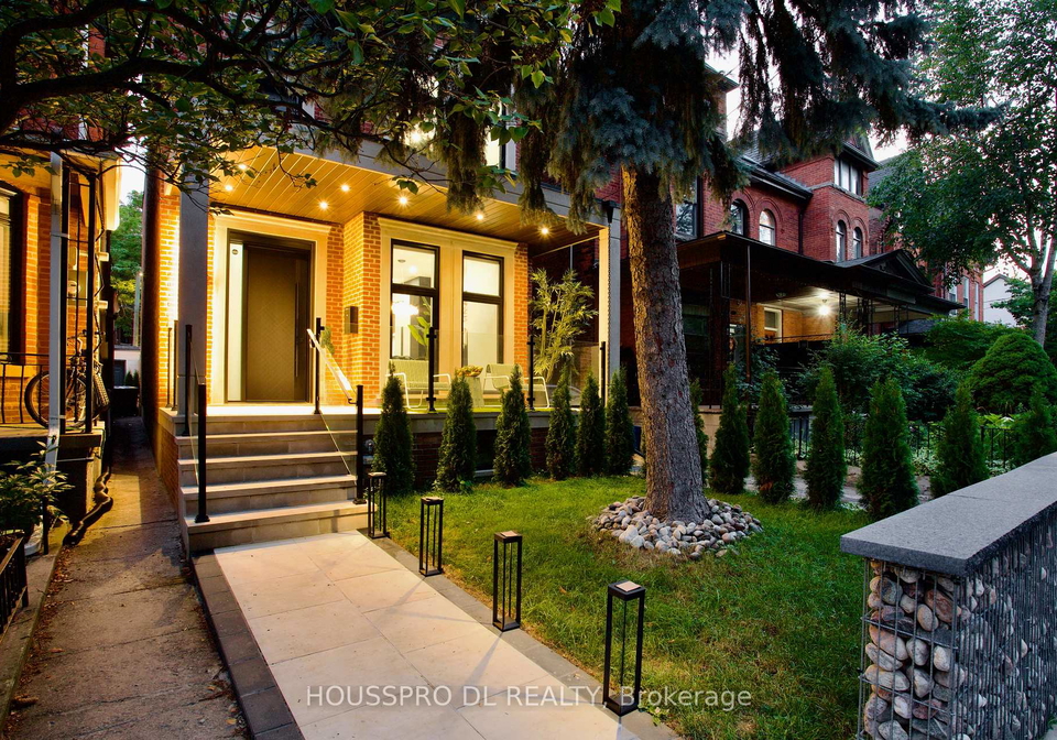 82-major-street-toronto-toronto-ontario-c13627952