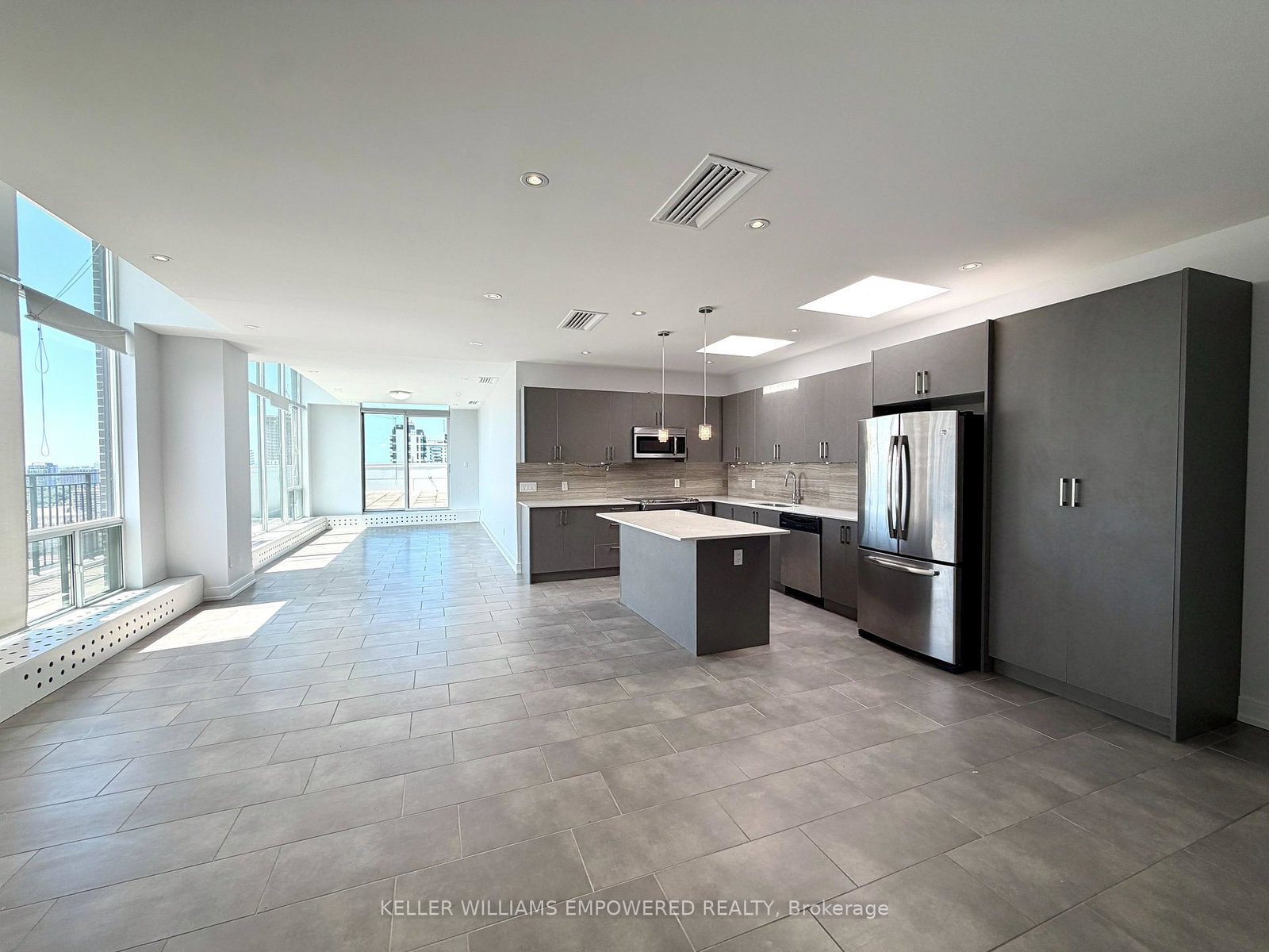 225-davisville-avenue-toronto-toronto-ontario-c13627972