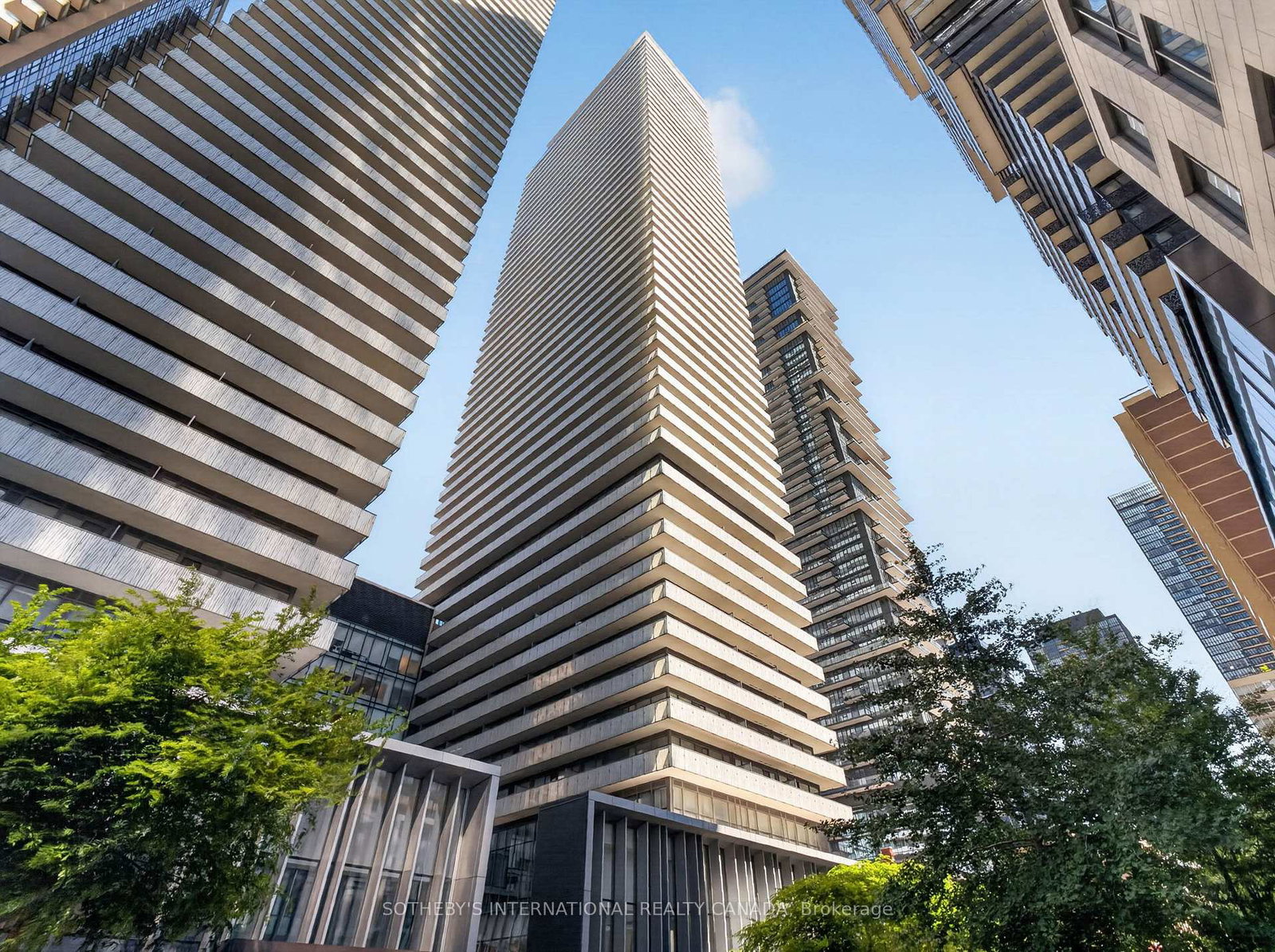 50-charles-street-e-toronto-toronto-ontario-c13628022