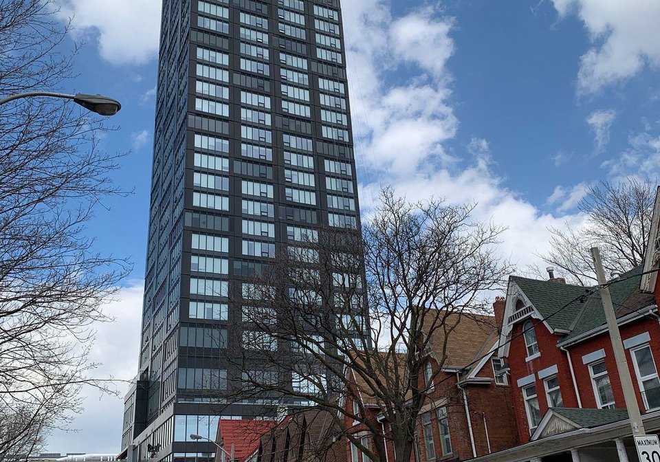 203-college-street-toronto-toronto-ontario-c13628086