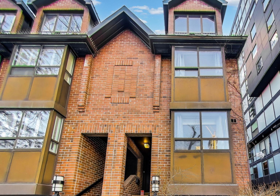 21-dundonald-street-toronto-toronto-ontario-c13628142