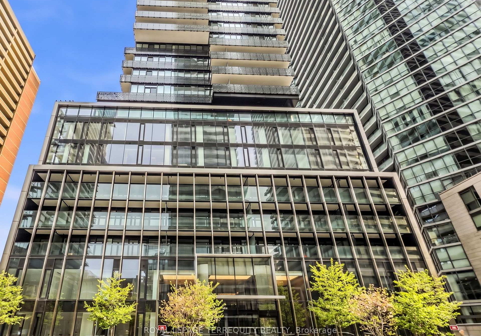 55-charles-street-e-toronto-toronto-ontario-c13628212