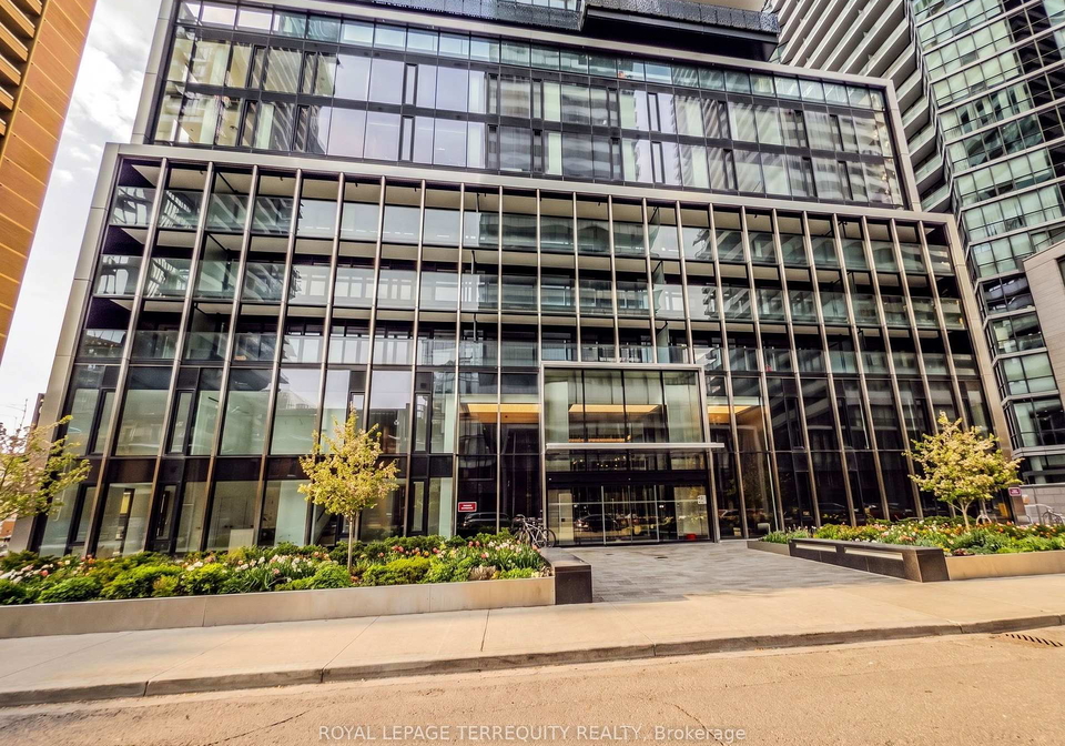 55-charles-street-e-toronto-toronto-ontario-c13628212