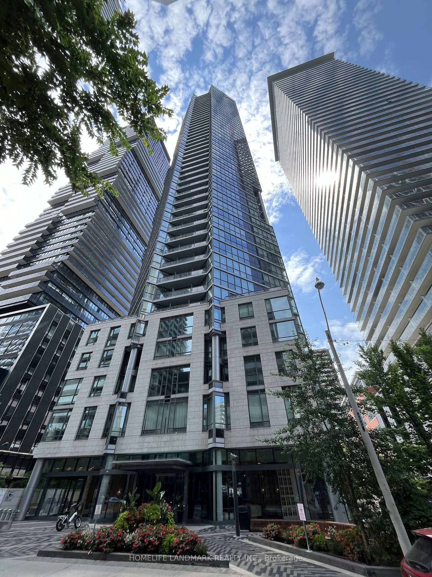 45-charles-street-e-toronto-toronto-ontario-c13628416