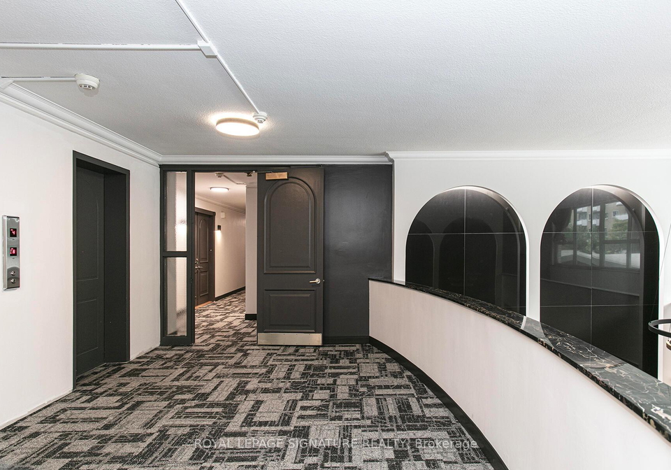 10-shallmar-boulevard-toronto-toronto-ontario-c13628754