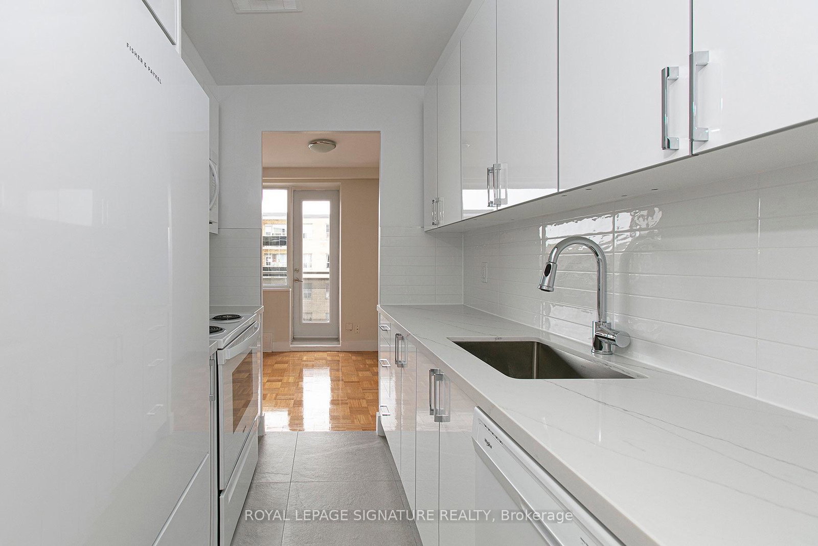 2-grandstand-place-toronto-east-york-ontario-c13628758