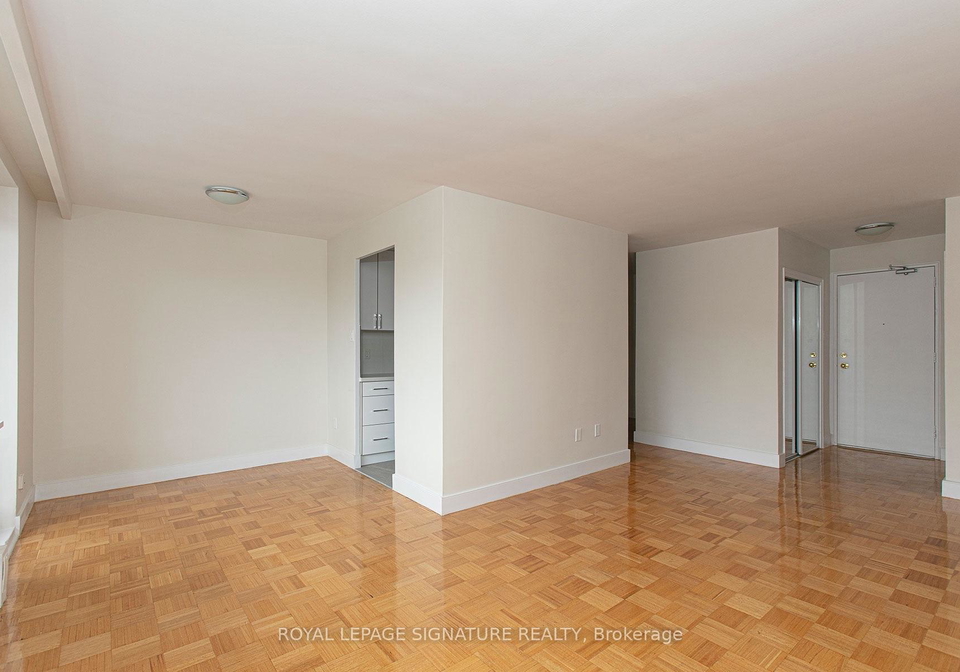 2-grandstand-place-toronto-east-york-ontario-c13628758