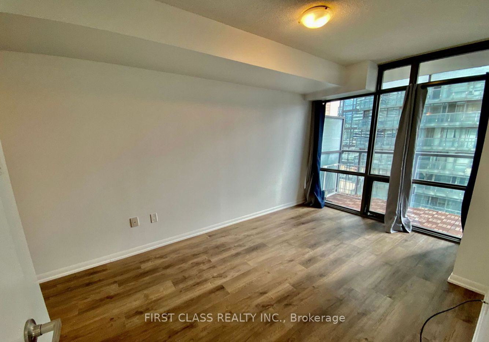 37-grosvenor-street-toronto-toronto-ontario-c13628978