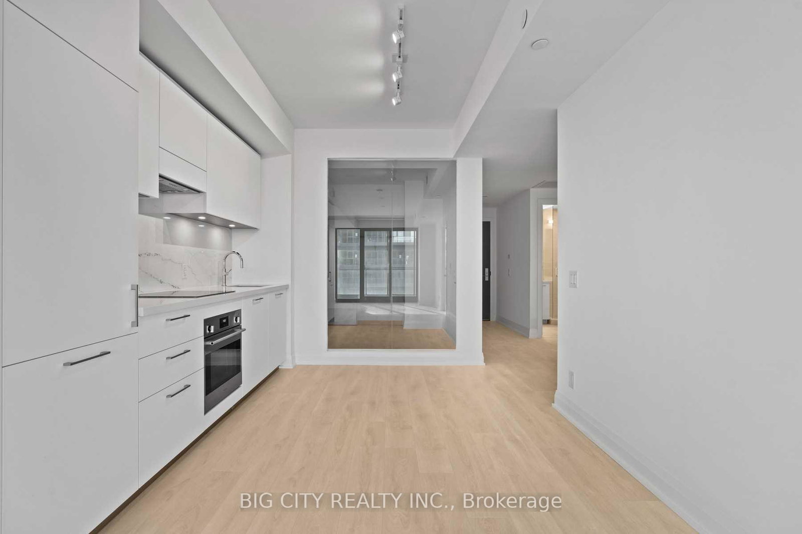 33-frederick-todd-way-toronto-east-york-ontario-c13629222