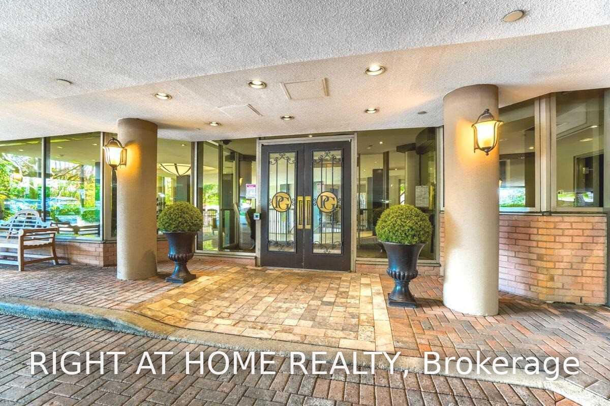 3181-bayview-avenue-toronto-north-york-ontario-c13629276
