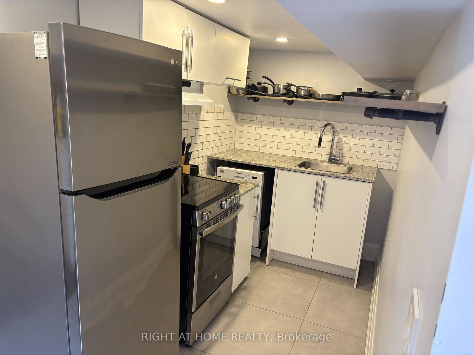 39-amherst-avenue-toronto-toronto-ontario-c13629294