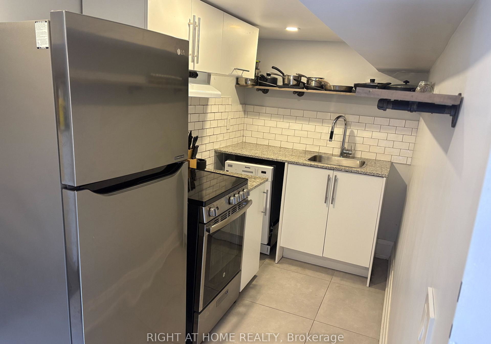39-amherst-avenue-toronto-toronto-ontario-c13629294