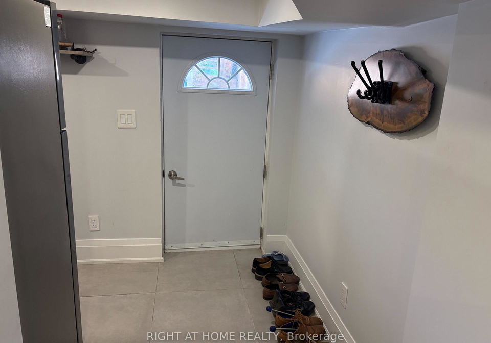 39-amherst-avenue-toronto-toronto-ontario-c13629294