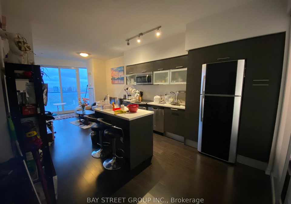 386-yonge-street-toronto-toronto-ontario-c13629326