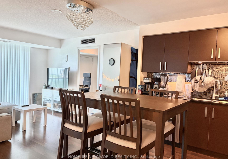 17-anndale-drive-toronto-north-york-ontario-c13629358