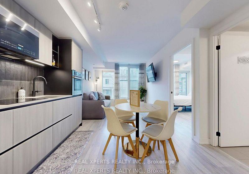 2-augusta-avenue-toronto-toronto-ontario-c13629604
