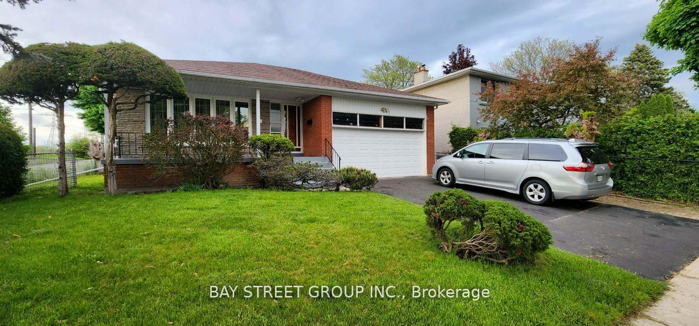45-pineway-boulevard-toronto-north-york-ontario-c13629878
