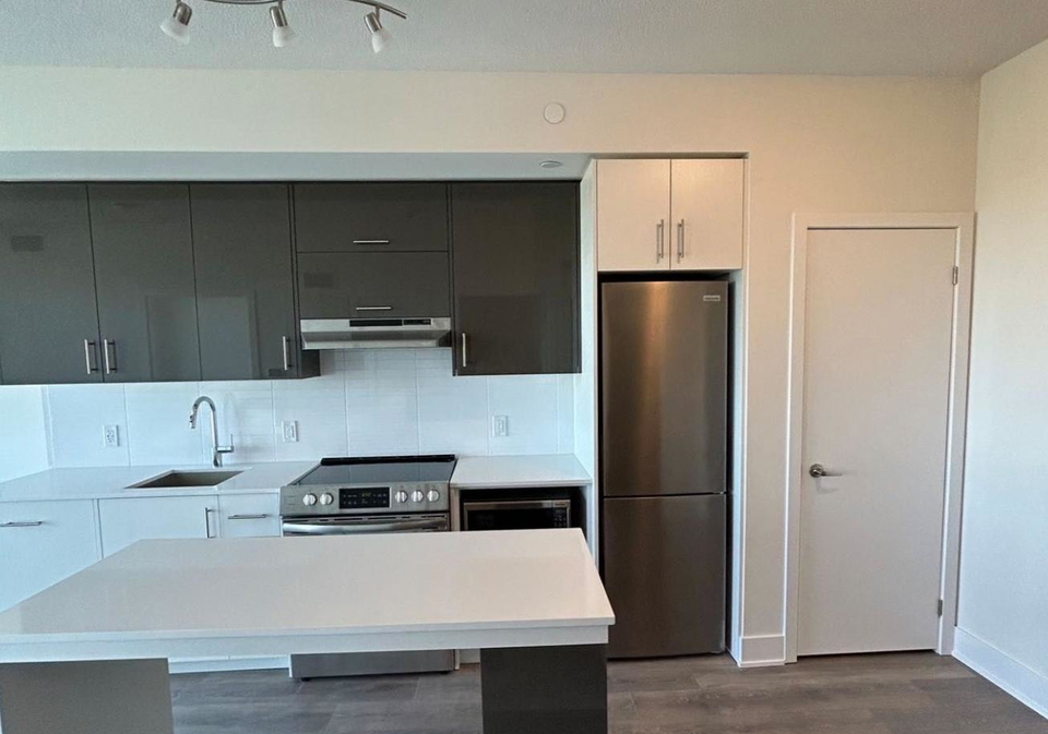 188-fairview-mall-drive-toronto-north-york-ontario-c13629984