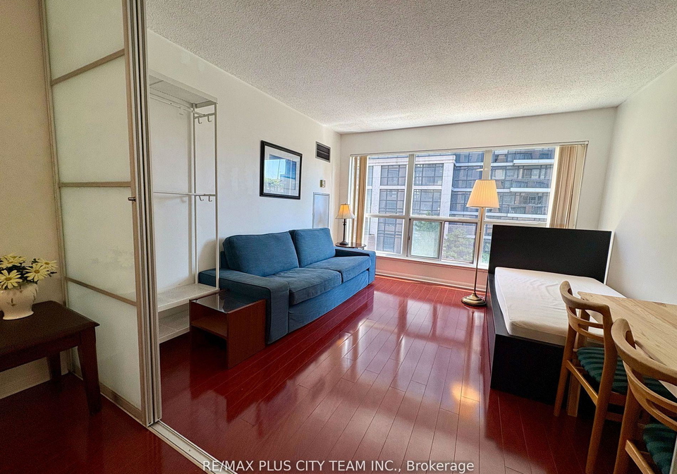 7-carlton-street-toronto-toronto-ontario-c13630030
