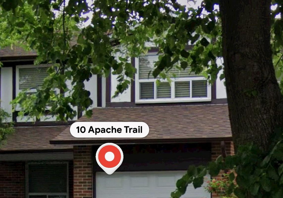 10-apache-trail-toronto-north-york-ontario-c13630054