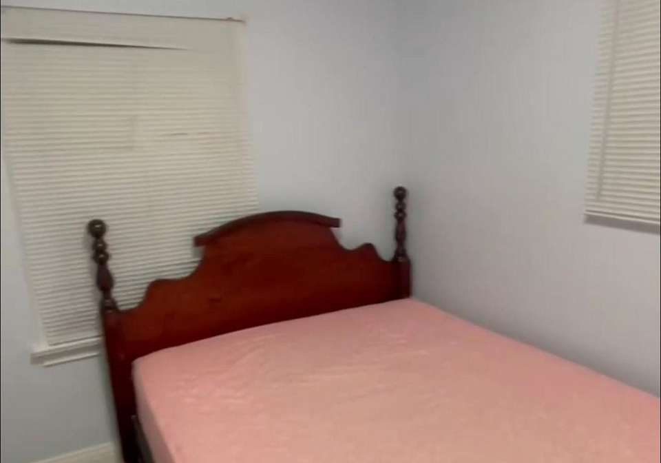 10-apache-trail-toronto-north-york-ontario-c13630054