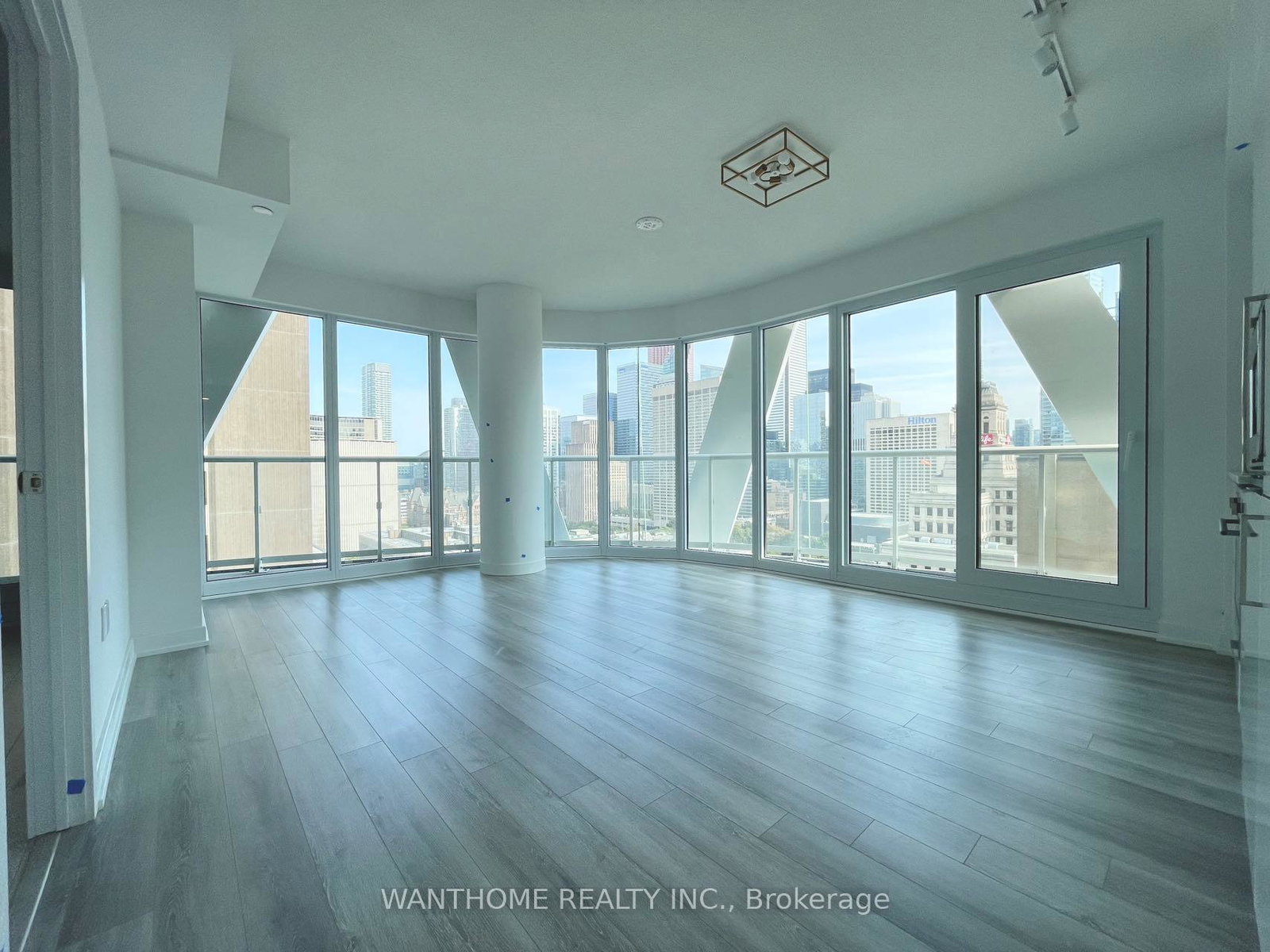 230-simcoe-street-toronto-toronto-ontario-c13630372