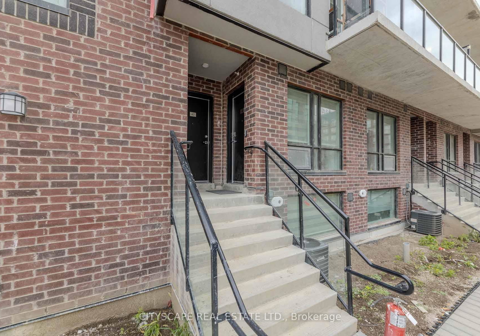871-sheppard-avenue-w-toronto-toronto-ontario-c13630470