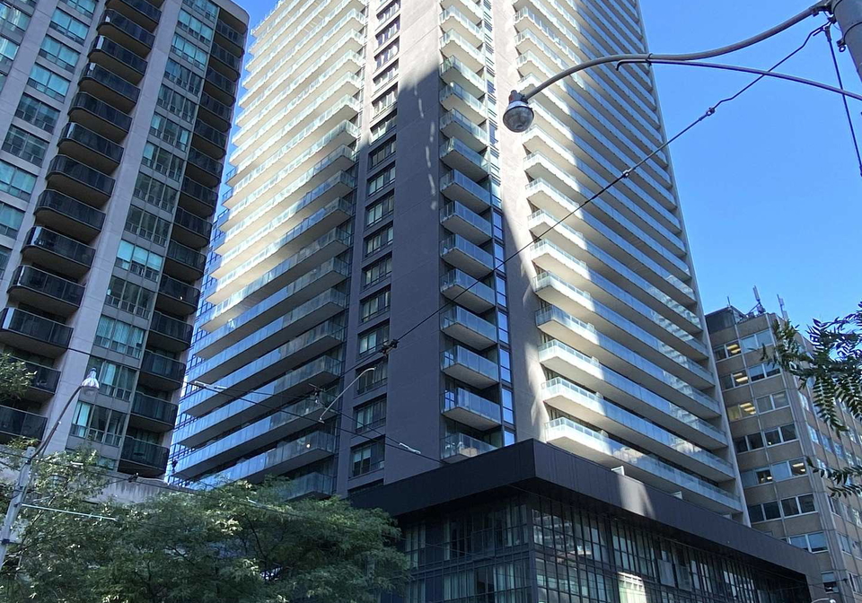 770-bay-street-toronto-toronto-ontario-c13630540