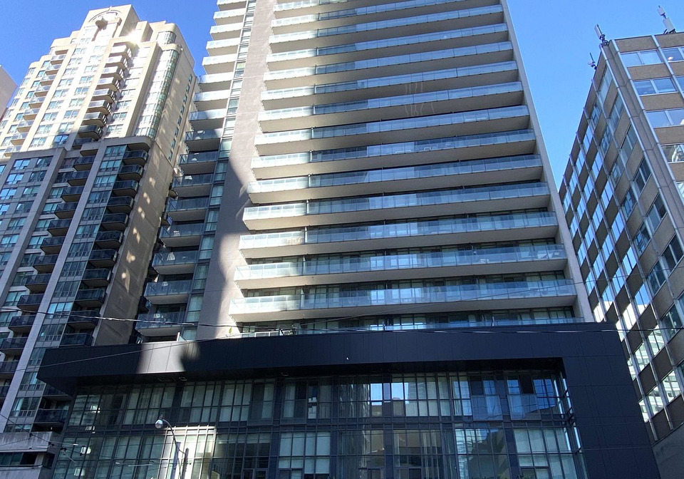 770-bay-street-toronto-toronto-ontario-c13630540