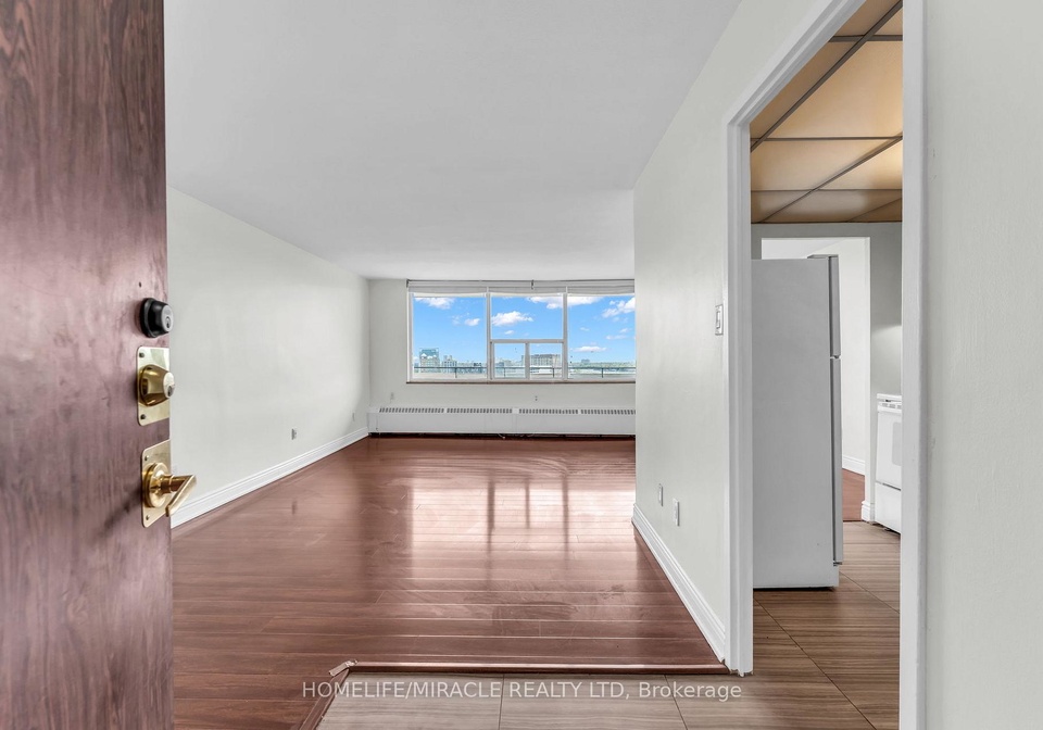20-forest-manor-road-toronto-north-york-ontario-c13630588