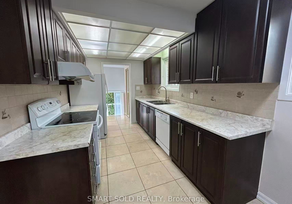 31-silas-hill-drive-toronto-north-york-ontario-c13630628