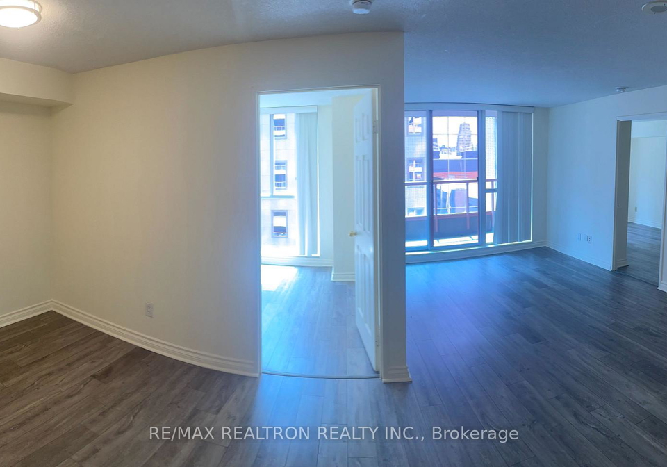 736-bay-street-toronto-toronto-ontario-c13630894