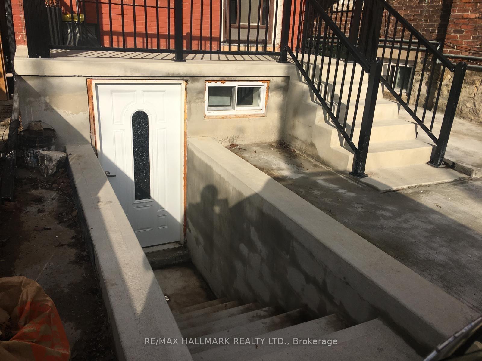 102-barton-avenue-toronto-toronto-ontario-c13630950