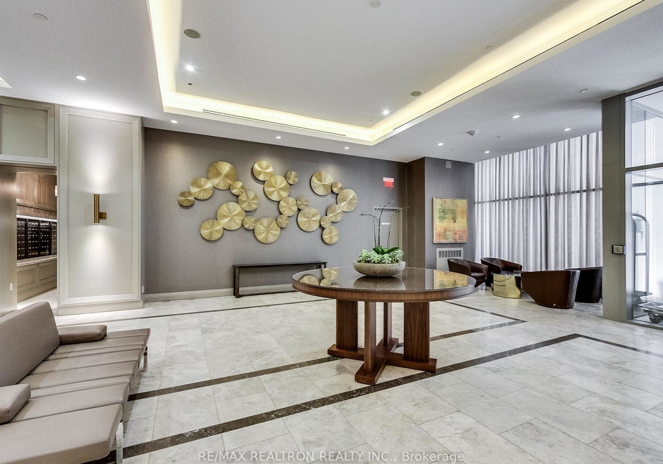 155-yorkville-avenue-toronto-toronto-ontario-c13630990