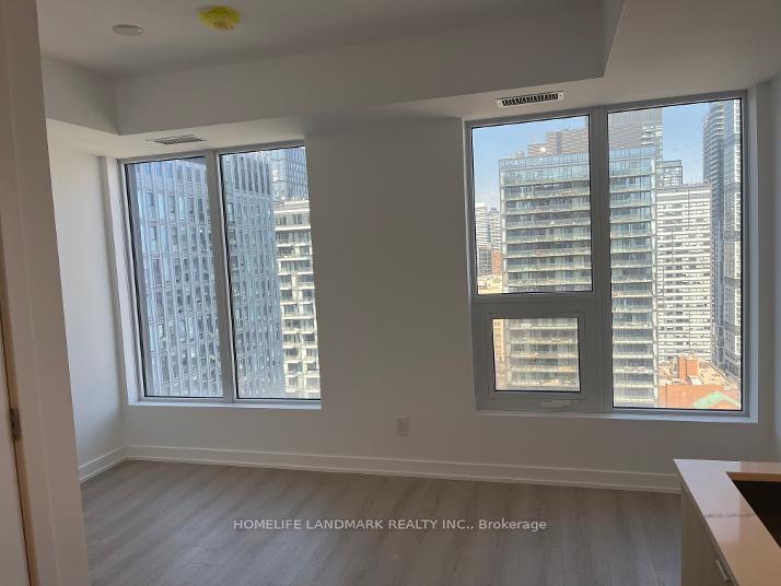 100-queen-street-toronto-toronto-ontario-c13631000