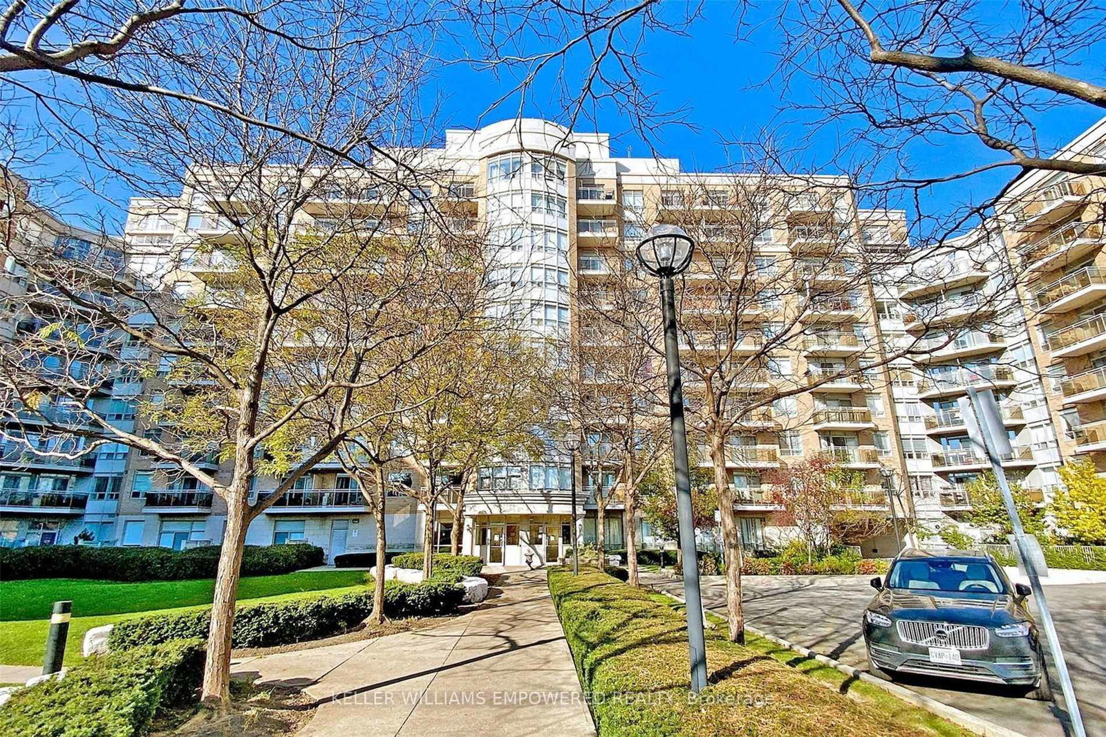 650-lawrence-avenue-w-toronto-toronto-ontario-c13631010