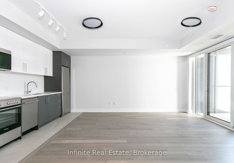 664-spadina-avenue-toronto-toronto-ontario-c13631254