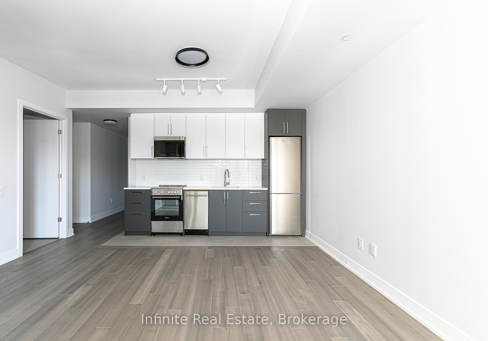 664-spadina-avenue-toronto-toronto-ontario-c13631254