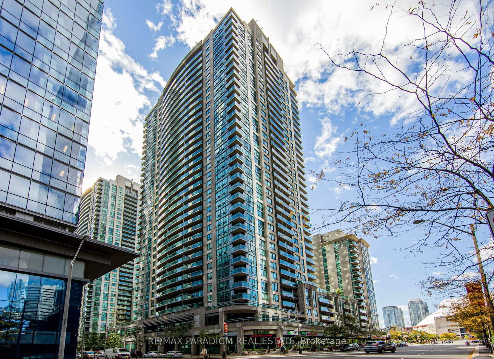 30-grand-trunk-crescent-toronto-toronto-ontario-c13631612