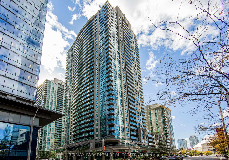 30-grand-trunk-crescent-toronto-toronto-ontario-c13631612