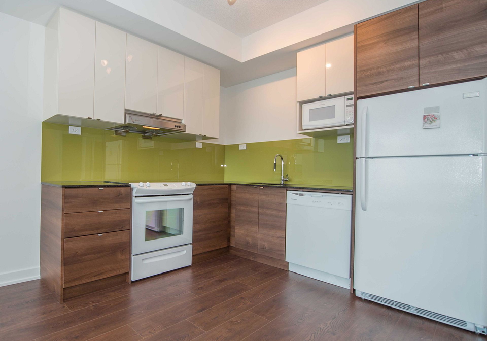121-mcmahon-drive-toronto-north-york-ontario-c13631660