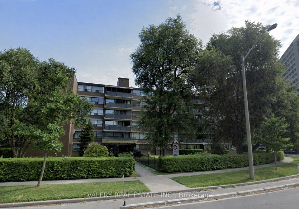 42-thorncliffe-park-drive-toronto-east-york-ontario-c13631932